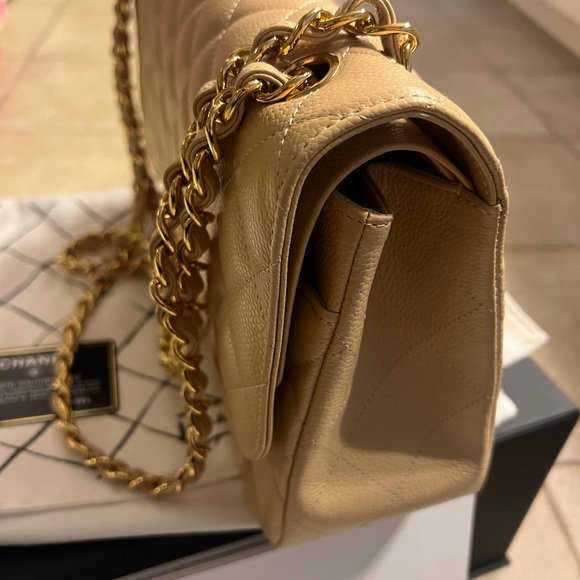 Chanel Tan Quilted Leather Chain Bag - Picture 4 of 10